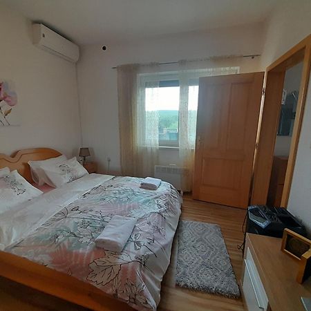 River Bank Apartments & Castle View Bihac Ngoại thất bức ảnh