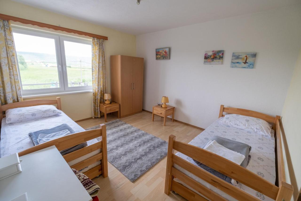 River Bank Apartments & Castle View Bihac Ngoại thất bức ảnh