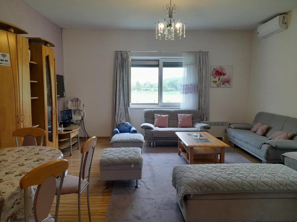 River Bank Apartments & Castle View Bihac Ngoại thất bức ảnh