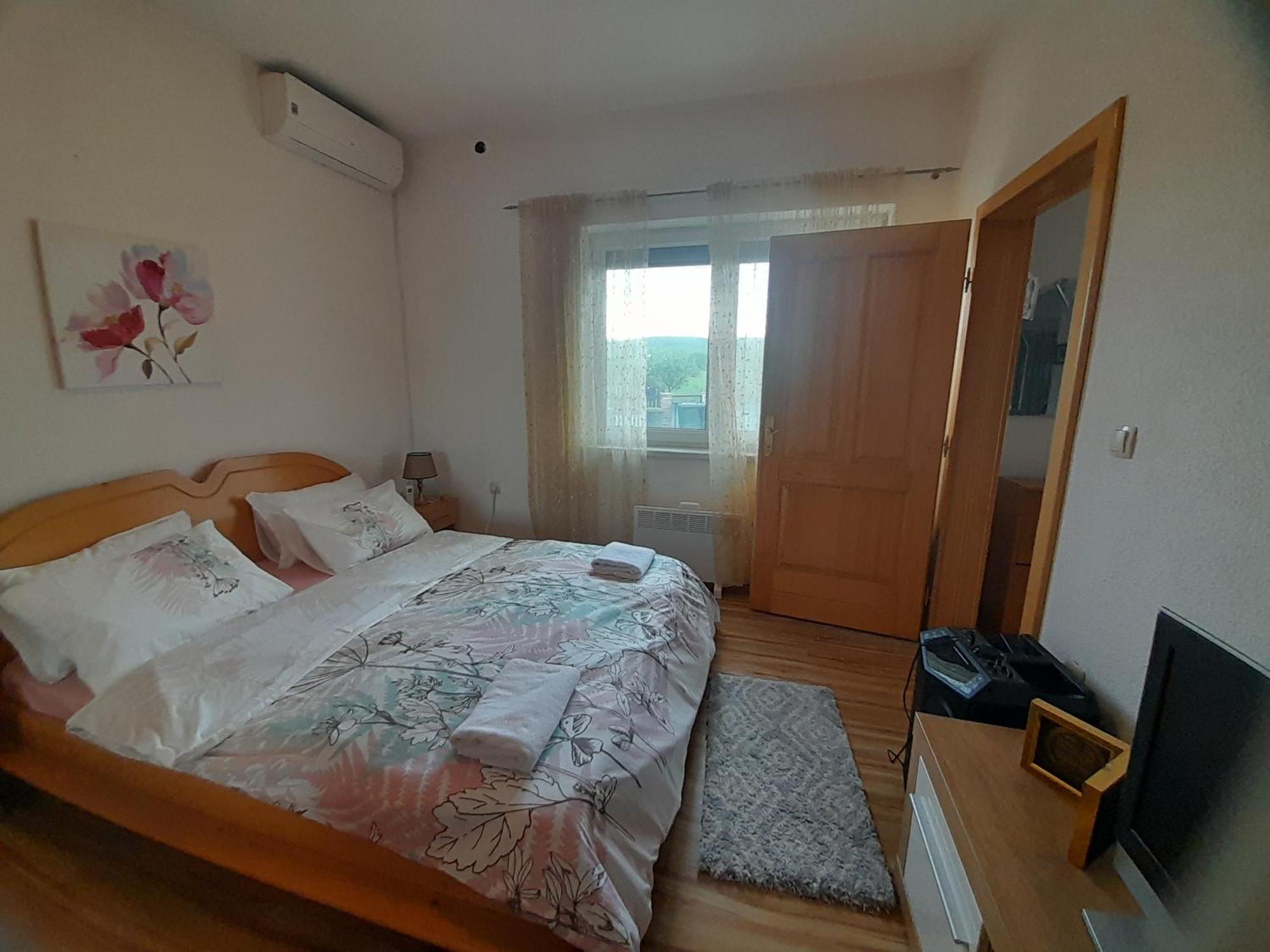 River Bank Apartments & Castle View Bihac Ngoại thất bức ảnh